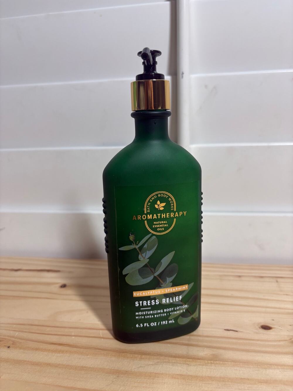 Bath and Body Works Stress Relief Aromatherapy Eucalyptus Spearmint Body Lotion